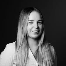 Stephanie Kates's Instagram, Twitter & Facebook