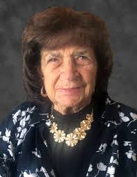 Nancy Flewelling's Instagram, Twitter & Facebook