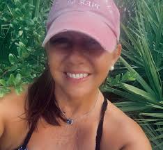 Members of the Vashon tree love society