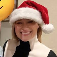 Aimee Graves (@AimeeGraves67)