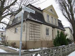 More than 80 years after its planning, the recently declared world heritage site ensemble of the. Zahnarztpraxis Am Georgium Dr Rupietta Zahnarzt Dessau Rosslau