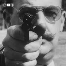A BBC video about James Bond's pistols
