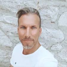 internationalerfrauentag #esistzeit #imteam #esistzeit #embraceequity  #weltfrauentag #dfb #vorwerk