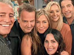She made her 60 million dollar fortune with the other woman, friendsm, flying blind. Lisa Kudrow Can T Watch Friends Because She S Mortified With Performance The Independent