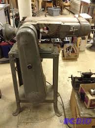 Published by milwaukee electric tool corporation, 13135 west lisbon road, brookfield, wisconsin 53005. Heavy Duty Delta Milwaukee Bench Belt Sander With Metal Table December Tools And Antiques K Bid