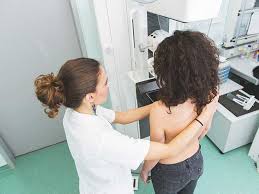 Ramah di toko kopi yang. Kesakitan Mamogram Bagaimana Rasanya Dan Apa Yang Diharapkan Selepas Itu Femalehealth 2021