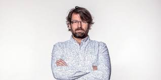 Lovasi andrás volt a stenk podcast vendége. Lovasi Andras A Hab Felszinen Elle Magazin