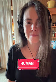 Tracy Arsenault's Instagram, Twitter & Facebook