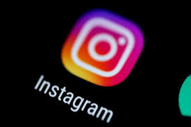 Tap the circle button at the bottom of the first screen. How To Use New Slo Mo Echo And Duo Boomerang Effects On Instagram Technology News Firstpost