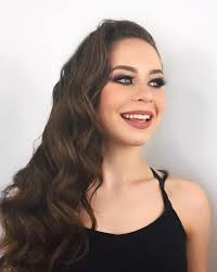 Meet Alexis (Lexi) DeLeo of Lexi DeLeo Fashion Enthusiast in Saugus