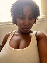 Hey yall 👋🏾 I'm Kishi. I'm 30, into metaphysical shit, mommy of a 2yr old  and 2m old. I read tarot, like crafty diys, and skating. New friends  welcomed. Bonus points if