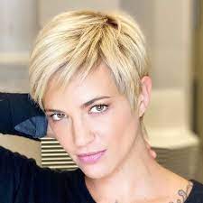 Short hairstyle 2018 capelli corti famosi, tagli di capelli acconciature, stile per capelli,. Asia Argento Torna Al Biondo Platino Dice Addio Al Caschetto E Passa Al Taglio Corto