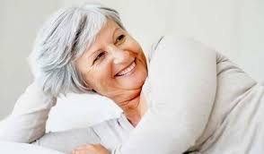 Wobei heute ist so ein tag wo es wieder kaum besser wird und ich weiss nicht wohin mit meiner. Wechseljahresbeschwerden Hitzewallungen Schweissausbruche Gesundheit Aktuell De