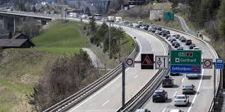 Am gotthard bereits wieder 11 kilometer stau. Gotthardstau Die Momentane Lage