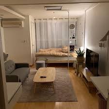 Without A Tv Ohne Fernseher Without A Tv Familyroomdesigns Laundryroomdesig Studioappartement Dekoration Minimalistischer Raum Asthetisches Schlafzimmer