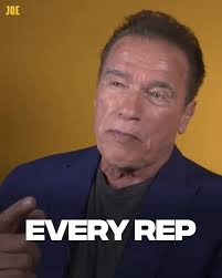 Entrena como Arnold Schwarzenegger en 2023