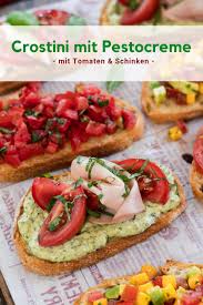 Fur Laue Sommerabende 5 X Schnelle Crostini Mit Tomaten Rezept Lebensmittel Essen Rezepte Crostini