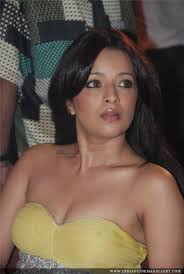 Reema Sen Poses Movie Secret 1624 | Hot Sex Picture
