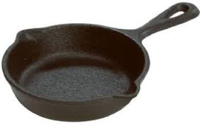 Amazon Com Lodge 742341 Miniature Skillet 3 5 Black Cast Iron Skillet Kitchen Dining In 2020 Cast Iron Lodge Lodge Cast Iron