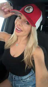 Extreme Heat Warning now in effect! Thinking cool thoughts as I wear my  Bulldog Saloon hat from Whitefish, Montana 🍻