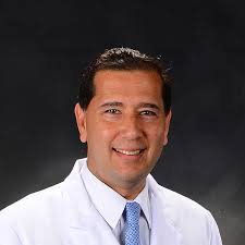 Dr. Juan Carlos Escandon