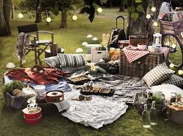 10 Ideas For Outdoor Parties From Ikea Picnic Inspiration Picnic Outdoor Dinner
