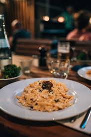 Stuttgart Food Guide Tipps Fur Cafes Und Restaurants Sommertage Essen Und Trinken Essen Lebensmittel Essen