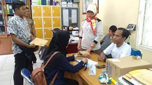 Dia menduga ada pelanggaran yang dilakukan oleh pelaku usaha, atau warga yang beraktivitas di area tersebut. Lowongan Naban Satpol Pp Diserbu Pencari Kerja Inibalikpapan Com