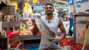 Why can't a fish stall in singapore be like this? Singapore Wet Markets Reminder Of Bygone Days Cnn Travel