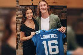 Trevor lawrence, marissa mowry former clemson quarterback trevor lawrence (l) and his fiancé marissa mowry talk to patrick a group raised thousands of dollars to give to charity as a wedding gift for lawrence and his wife marissa. Dfpwfuynewvfjm