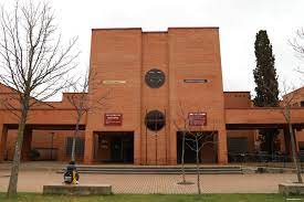 Medicina legal e historia de la ciencia y dº javier montero martín, del departamento de cirugía, ambos de la facultad de medicina, de la universidad de salamanca, como directores de la tesis doctoral de dª mª beatriz pérez regalado, titulada análisis de las metodologías para el estudio de huellas de mordida (calibre digital. La Facultad De Medicina Y Odontologia De La Usal Rechaza Aceptar Estudiantes Por Traslado De Expediente El Curso Que Viene Los Afectados Elevan La Queja Al Procurador Del Comun