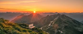 Wenn die zeit für ganz deutschland angegeben ist, gilt sie genau für die mitte. Sonnenaufgangswanderungen Bregenzerwald In Vorarlberg