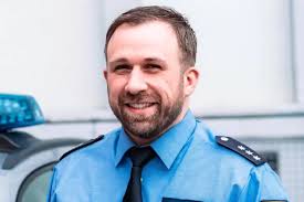 Wann Bürger sich bei der Polizei melden sollen