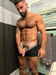 Fans Of Hairy Hunks Will Love Bremen Menelli! - Nude Men, Nude Male Models,  Gay Selfies & Gay Porn