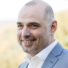 Bürgermeister Ralf Paul Bittner gründet Whatsapp-Kanal „WhatsUp Arnsberg“