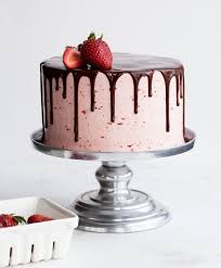 1001 Techniques Et Astuces Pour Realiser Le Meilleur Nappage Gateau Nappage Gateau Fraise Au Chocolat Gateaux D Anniversaire Fait Maison