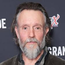 Samuel Tull's Instagram, Twitter & Facebook