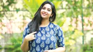 Sunanda nair (born thiruvananthapuram) better known by her stage name karthika is an indian actress who worked predominantly in malayalam movies and a few tamil movies. Looking For Perfomative Roles