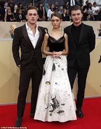 Are timmy and natalia dyer secret twins?! Stranger Things Natalia Dyer Joins Cast At Sag Awards Daily Mail Online