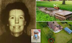 Police looking for missing woman in 1982 walked right past cesspit where  her body was found in 2019