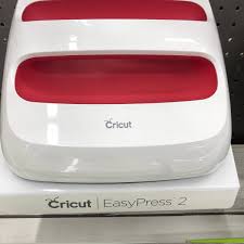 Now, drag and drop the shortcut of the desired app to the desktop. 5 Best Cricut Maker Software To Download 2021 Guide