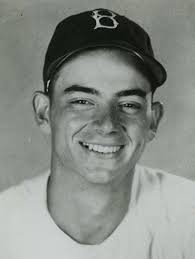 The strength of his son Maximus lifts Freddie Freeman