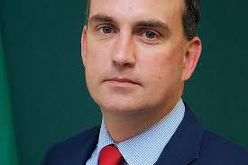 Marc in hot water over prison officers' meals