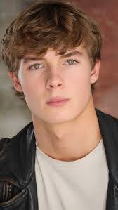 Veronica Jacob's Instagram, Twitter & Facebook