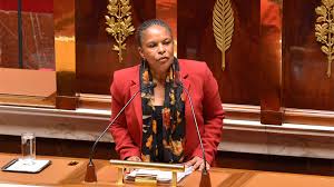 Professeur de droit, avocat, président du conseil constitutionnel, homme politique français, il est à l'origine de l'abolition de la société de vigilance ou société de délation ? Grands Discours Parlementaires Histoire Assemblee Nationale