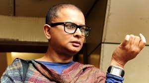 বাংলা চলচ্চিত্র পরিচালক ঋতুপর্ণ ঘোষ আর নেই - BBC Bangla - খবর