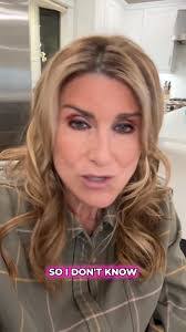 Carmen Lanza's Instagram, Twitter & Facebook