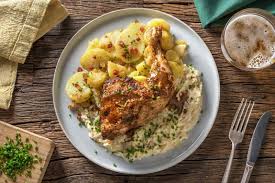 Hahnchengeschnetzeltes Mit Spatzle Rezept Hellofresh Rezept In 2020 Spatzle Rezepte Spatzle Rezept