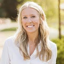 Kimberly Koss's Instagram, Twitter & Facebook