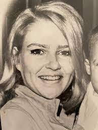 Sharon Lytle's Instagram, Twitter & Facebook